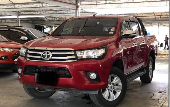 Selling 2nd Hand Toyota Hilux 2016 in Makati-1