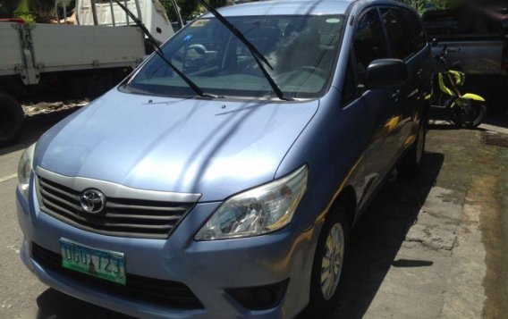 Selling 2nd Hand Toyota Innova 2013 in Manila-1