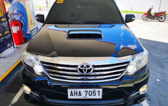 Black Toyota Fortuner 2015 for sale Automatic-1