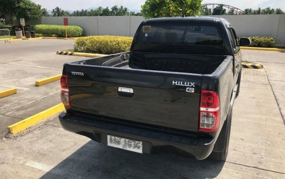 Black Toyota Hilux 2014 for sale in Manila-3