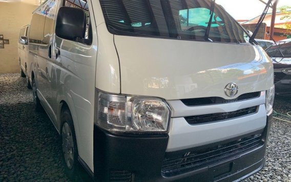 Selling White Toyota Hiace 2017 Manual Diesel in Mandaluyong-2