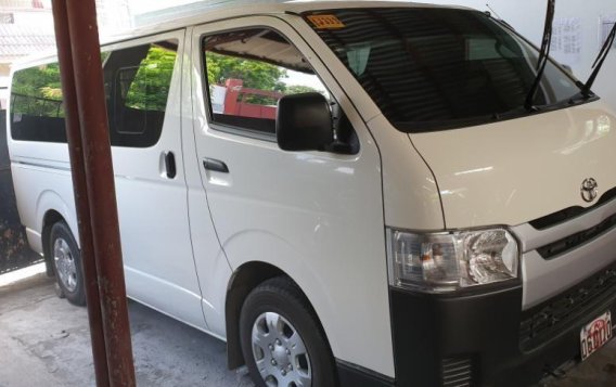 Selling White Toyota Hiace 2019 at 10000 km in Quezon City-1