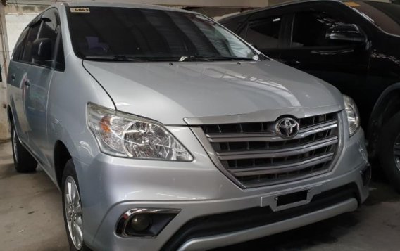 Selling Silver Toyota Innova 2016 Manual Diesel in Quezon City-2