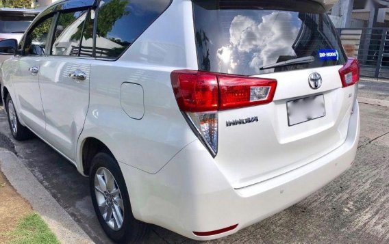 Pearl White Toyota Innova 2016 at 22000 km for sale in San Juan-2