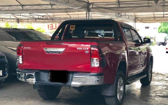 Selling 2nd Hand Toyota Hilux 2016 in Makati-4