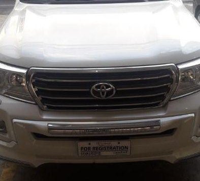 2nd Hand Toyota Land Cruiser 2015 at 90501 km for sale