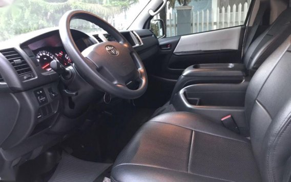 2nd Hand Toyota Hiace 2017 at 3000 km for sale in Pasig-8