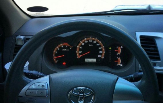 2013 Toyota Hilux for sale in Mandaue-1