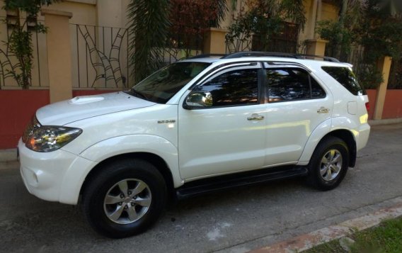 2nd Hand Toyota Fortuner 2007 Automatic Diesel for sale in Pasig