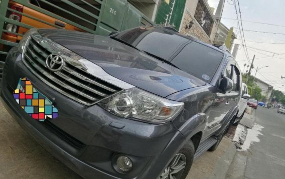 2nd Hand Toyota Fortuner 2012 for sale in Quezon City-2