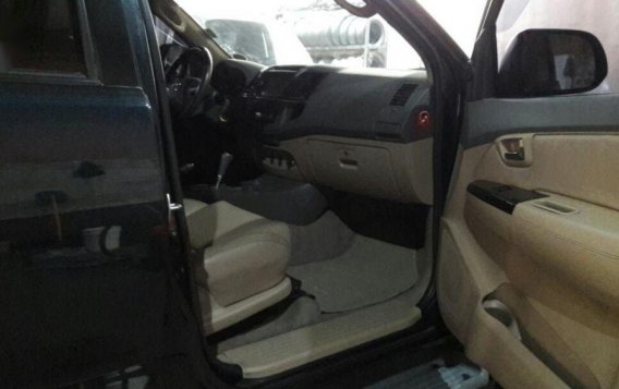 2nd Hand Toyota Fortuner 2013 for sale in Makati-4