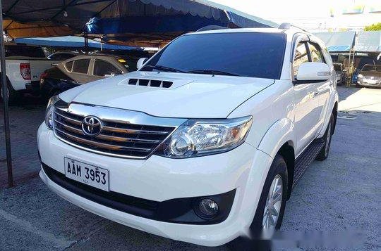 White Toyota Fortuner 2015 for sale in Cainta -2