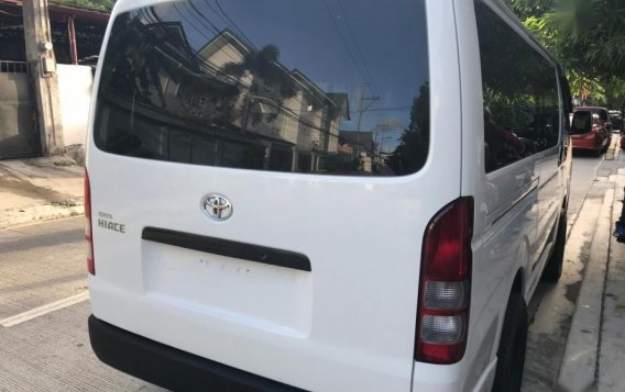 White Toyota Hiace 2017 Manual Diesel for sale in Quezon City-3