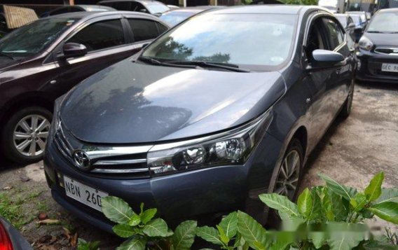 Grey Toyota Corolla Altis 2016 at 42000 km for sale -1