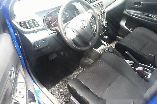 Blue Toyota Avanza 2016 at 32502 km for sale-5