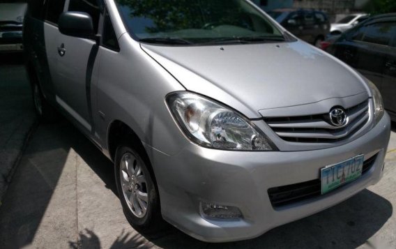 2nd Hand Toyota Innova 2012 at 34000 km for sale-2