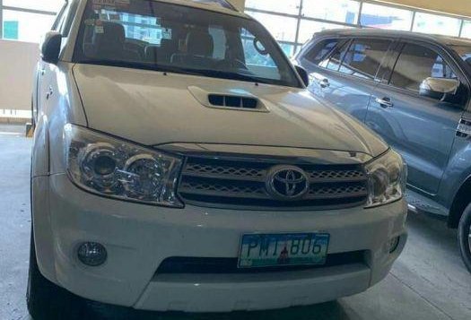 Sell 2nd Hand 2011 Toyota Fortuner at 80000 km in Silang-3