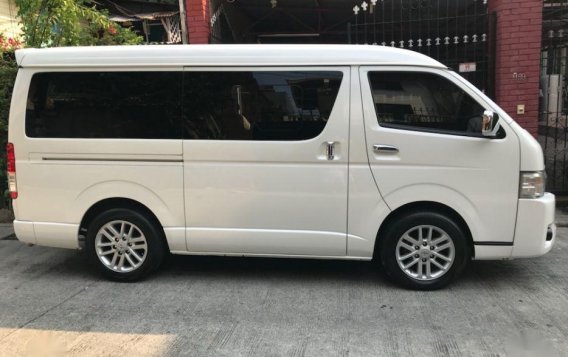 2nd Hand Toyota Hiace 2016 at 40000 km for sale-2