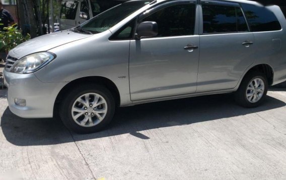 2nd Hand Toyota Innova 2012 at 34000 km for sale-1