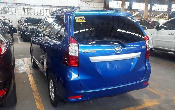 Blue Toyota Avanza 2016 at 32502 km for sale-4