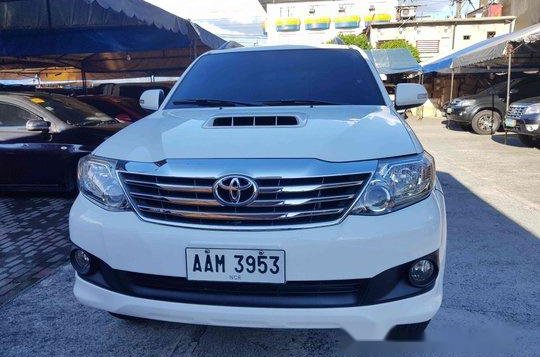 White Toyota Fortuner 2015 for sale in Cainta -1