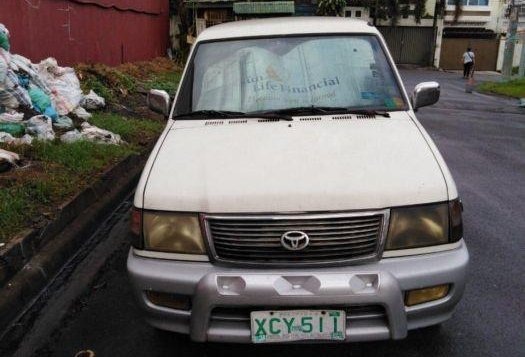 Selling 2nd Hand Toyota Revo in Quezon City-1