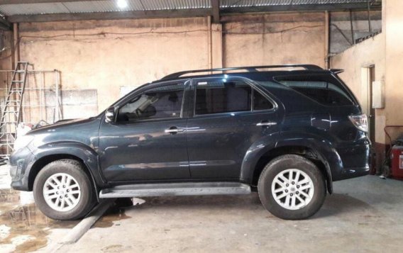 2nd Hand Toyota Fortuner 2013 for sale in Makati-8