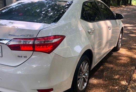 Selling 2nd Hand Toyota Altis 2015 at 50000 km in San Fernando-3