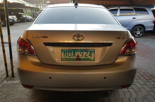 Selling Toyota Vios 2010 Manual Gasoline at 117000 km-4