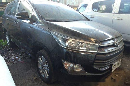 Black Toyota Innova 2016 Manual Diesel for sale-5