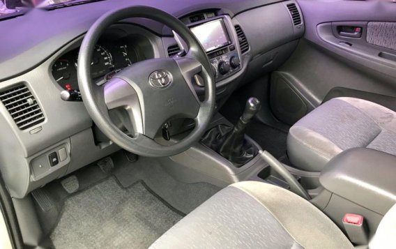 Selling 2nd Hand Toyota Innova 2014 Manual Diesel at 50000 km in Parañaque-7