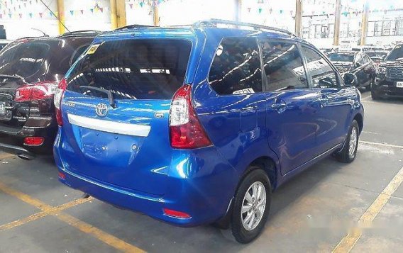 Blue Toyota Avanza 2016 at 32502 km for sale-3