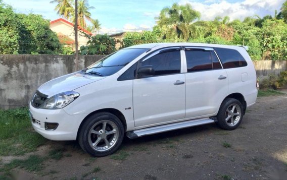 Toyota Innova 2006 Manual Diesel for sale in Batangas City-1