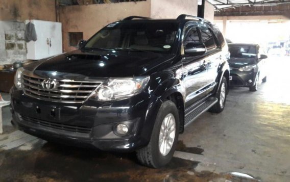 2nd Hand Toyota Fortuner 2013 for sale in Makati-10