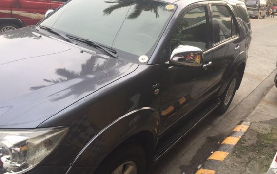 2009 Toyota Fortuner for sale in Quezon City-2