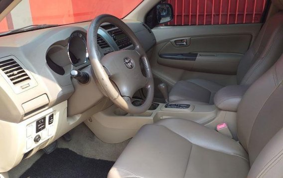 Black Toyota Fortuner 2006 at 69000 km for sale-3