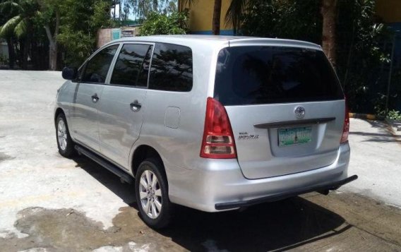 Selling Toyota Innova 2006 Manual Diesel in Pasig-5