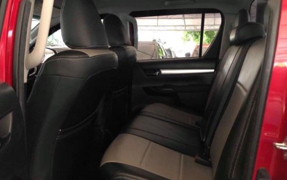 2nd Hand Toyota Hilux 2016 for sale in Makati-11