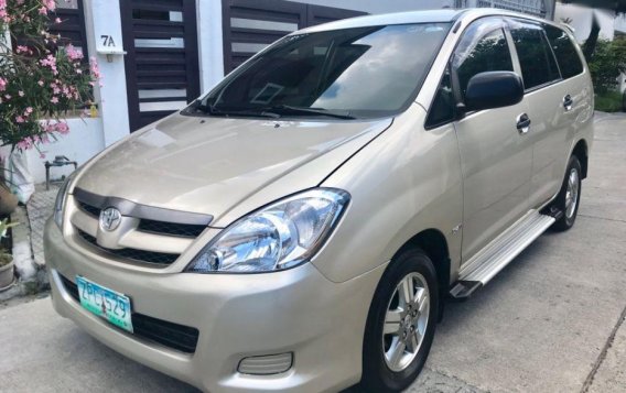 Sell 2nd Hand 2008 Toyota Innova in Parañaque