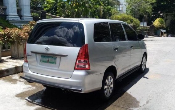 Selling Toyota Innova 2006 Manual Diesel in Pasig-6