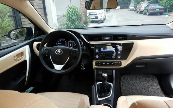 Used Toyota Altis 2017 for sale in Mandaluyong-10