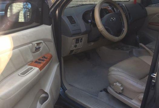 2009 Toyota Fortuner for sale in Quezon City-4