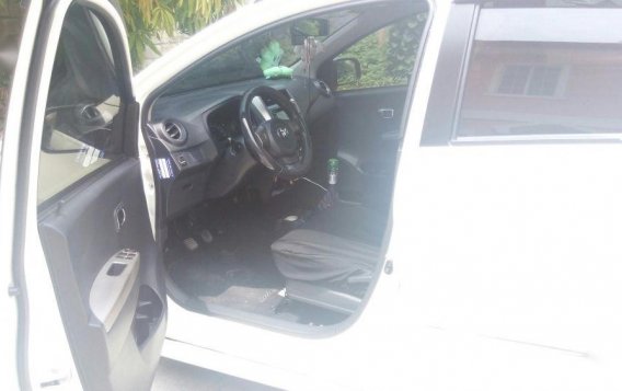 2nd Hand Toyota Wigo 2016 for sale in Bacoor -2