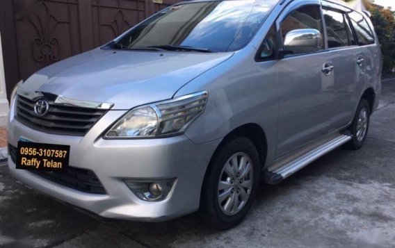 Sell 2nd Hand 2012 Toyota Innova Automatic Diesel in Makati-1