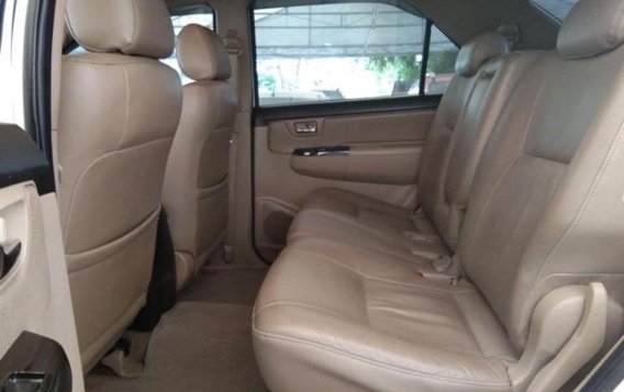 White Toyota Fortuner 2014 for sale in Makati -10