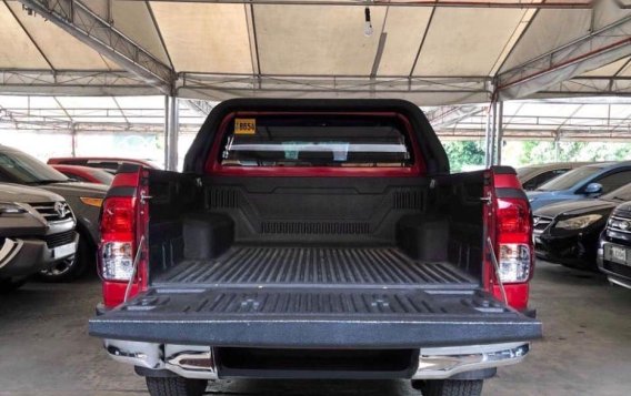 2nd Hand Toyota Hilux 2016 for sale in Makati-6