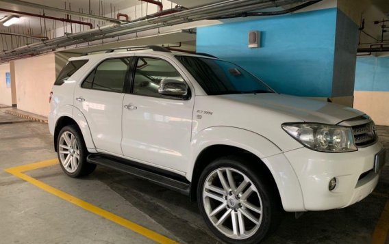 2nd Hand Toyota Fortuner 2009 for sale in Mandaluyong