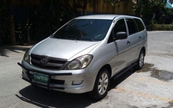 Selling Toyota Innova 2006 Manual Diesel in Pasig-3