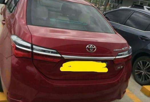 Selling 2nd Hand Toyota Altis 2017 in Mandaluyong-2