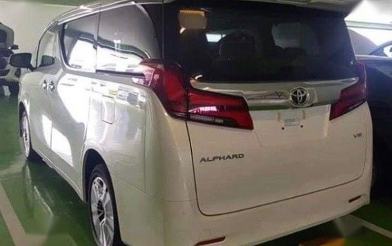 Selling Brand New Toyota Alphard 2019 in Muntinlupa-1